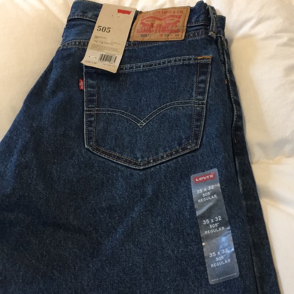 🌺SOLD🌺Levi jeans - Picture 2 of 4